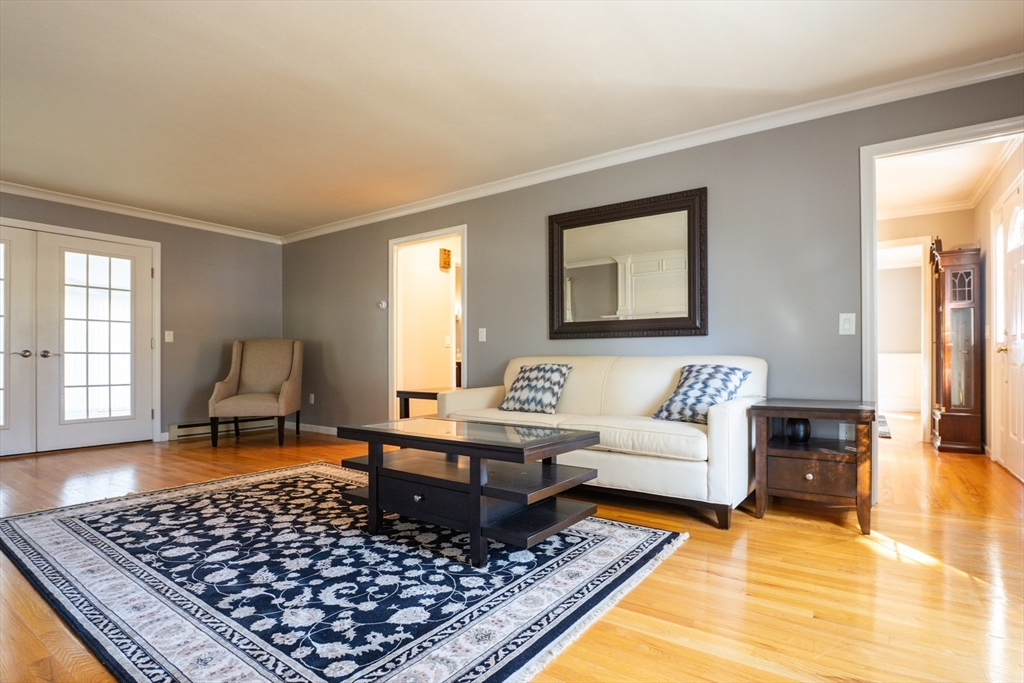 West Boylston, Massachusetts 01583, United States, 3 Bedrooms Bedrooms, ,3 BathroomsBathrooms,Residential,Active,226103