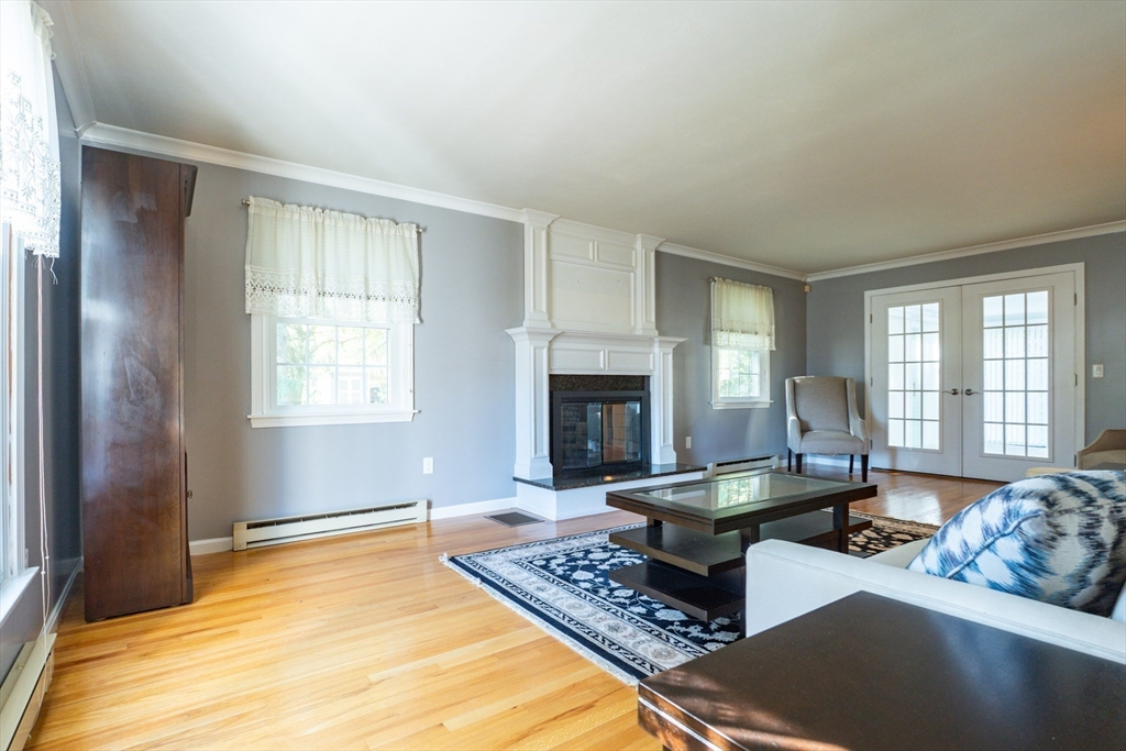 West Boylston, Massachusetts 01583, United States, 3 Bedrooms Bedrooms, ,3 BathroomsBathrooms,Residential,Active,226103