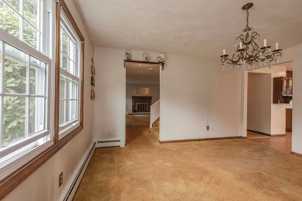 27 Sylvanus Wood Ln, Woburn, MA Photo #7