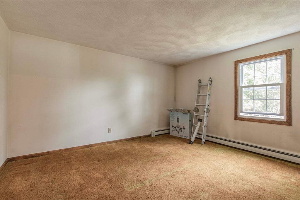 27 Sylvanus Wood Ln, Woburn, MA Photo #15