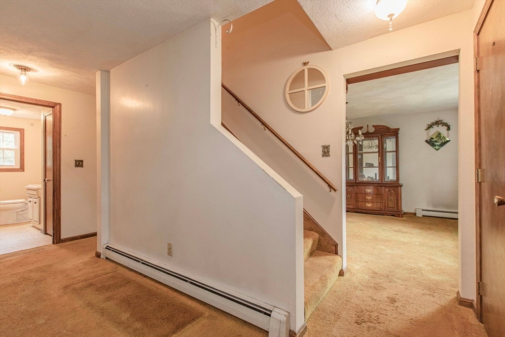 27 Sylvanus Wood Ln, Woburn, MA Photo #17