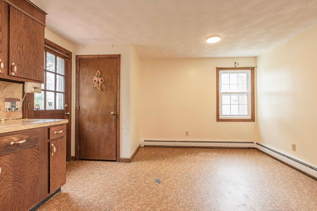 27 Sylvanus Wood Ln, Woburn, MA Photo #12
