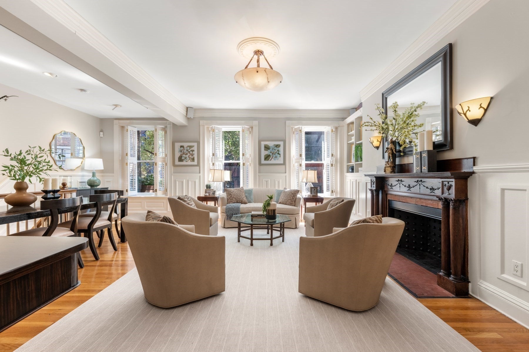 Photo of 398 Marlborough St, Boston, MA