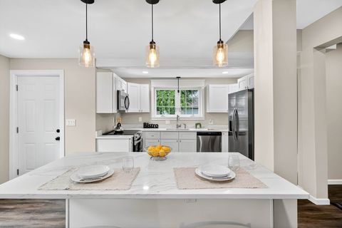 19 Westford Ave Springfield MA 01109