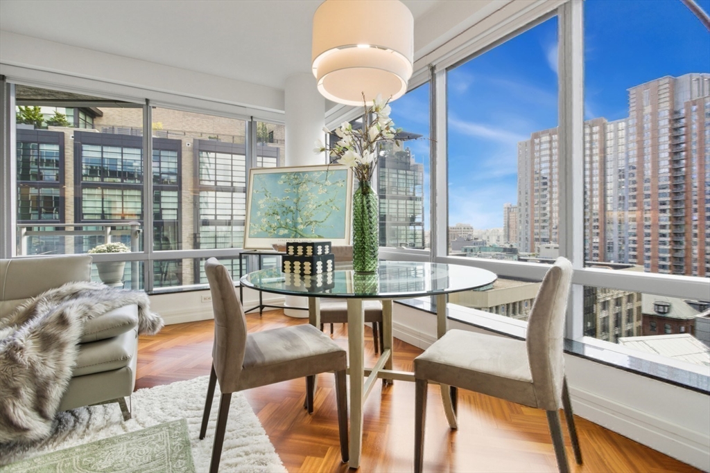 1 Avery St 15D