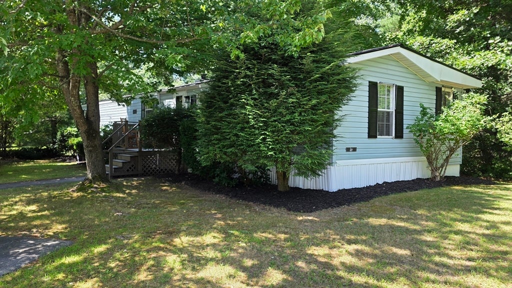 6 Saturn Ln