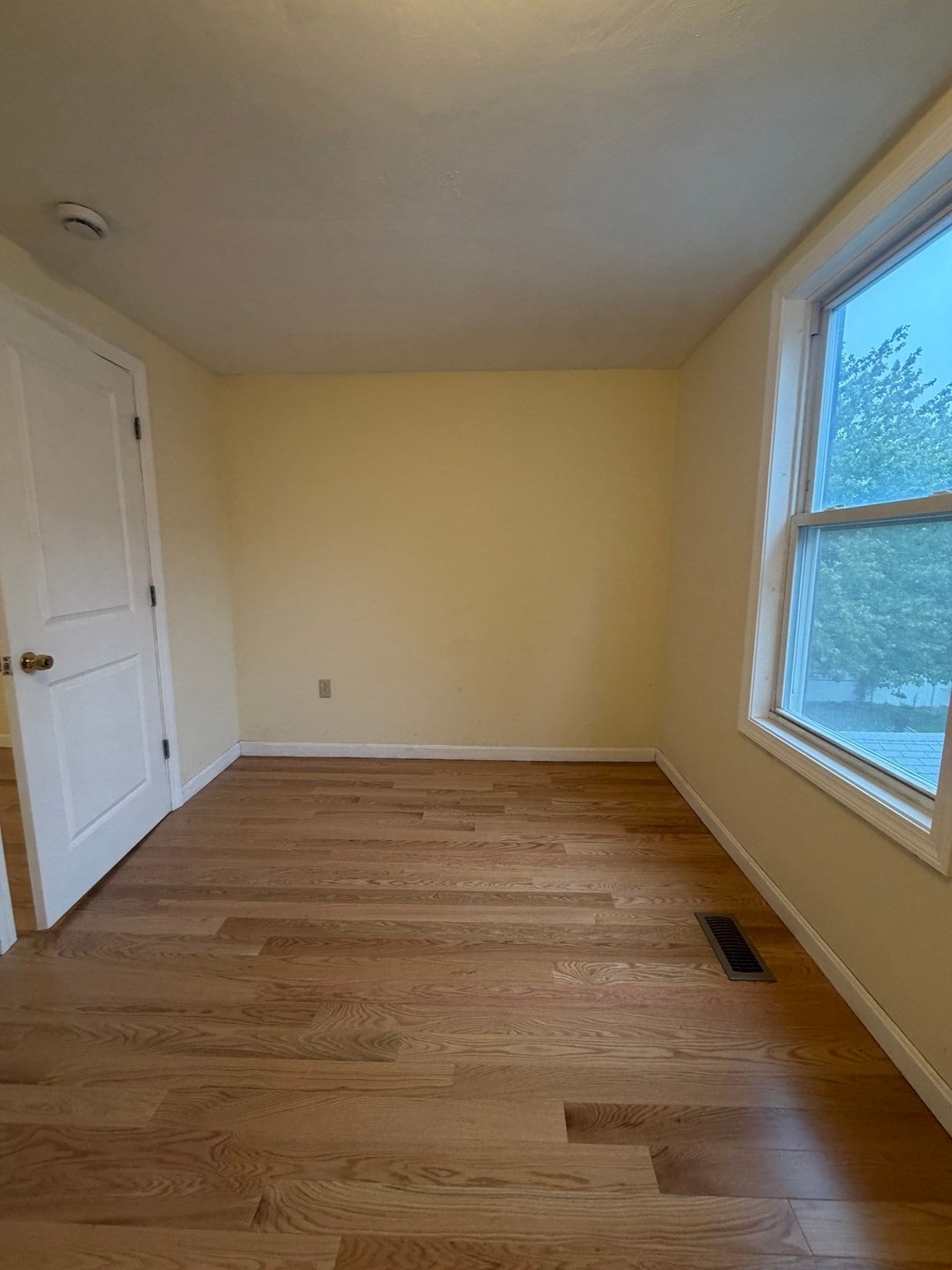 20 Lyman St #2, Lynn, MA, 20 Lyman St #2, Lynn, MA Photo #3