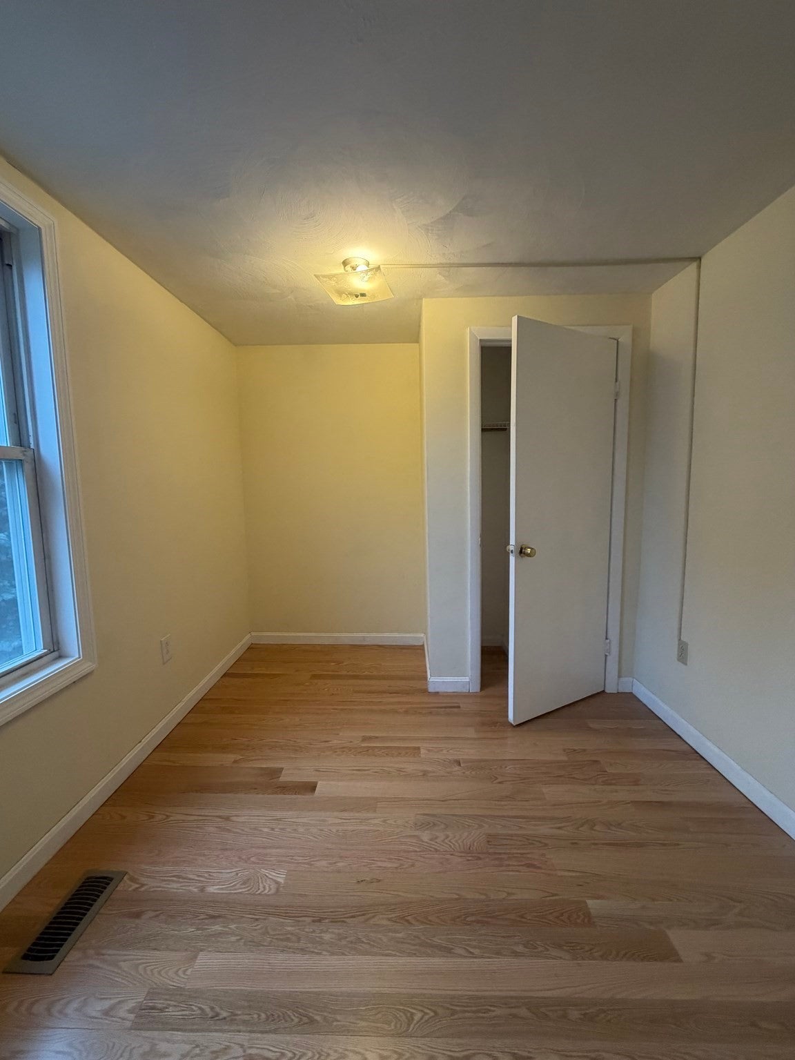 20 Lyman St #2, Lynn, MA, 20 Lyman St #2, Lynn, MA Photo #2