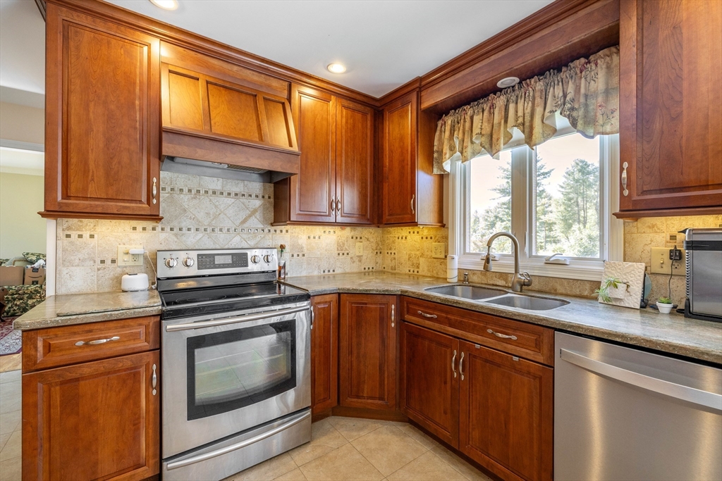 20 Bondsville Road