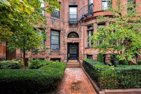 Condominium in Boston MA 257 Marlborough Street.jpg