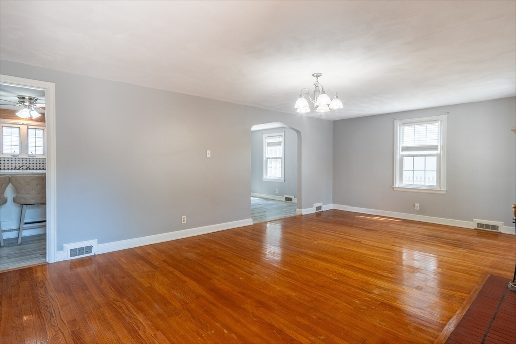 40 Fenimore Blvd