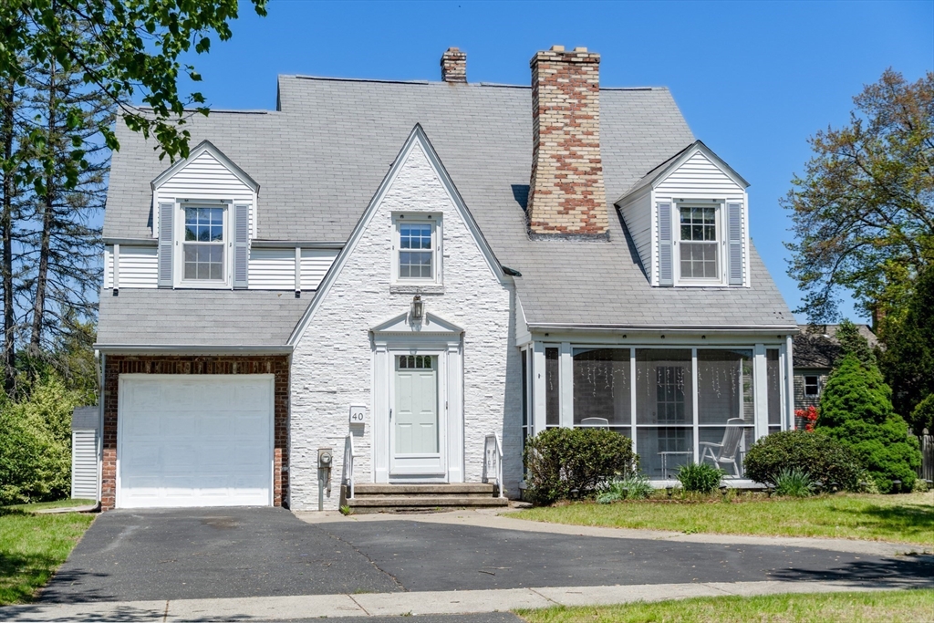 40 Fenimore Blvd