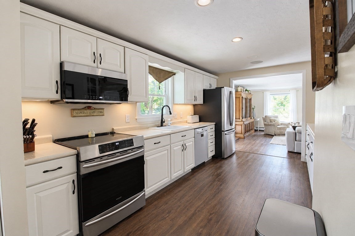 4 Temi Road, Chelmsford, MA, 4 Temi Road, Chelmsford, MA Photo #11
