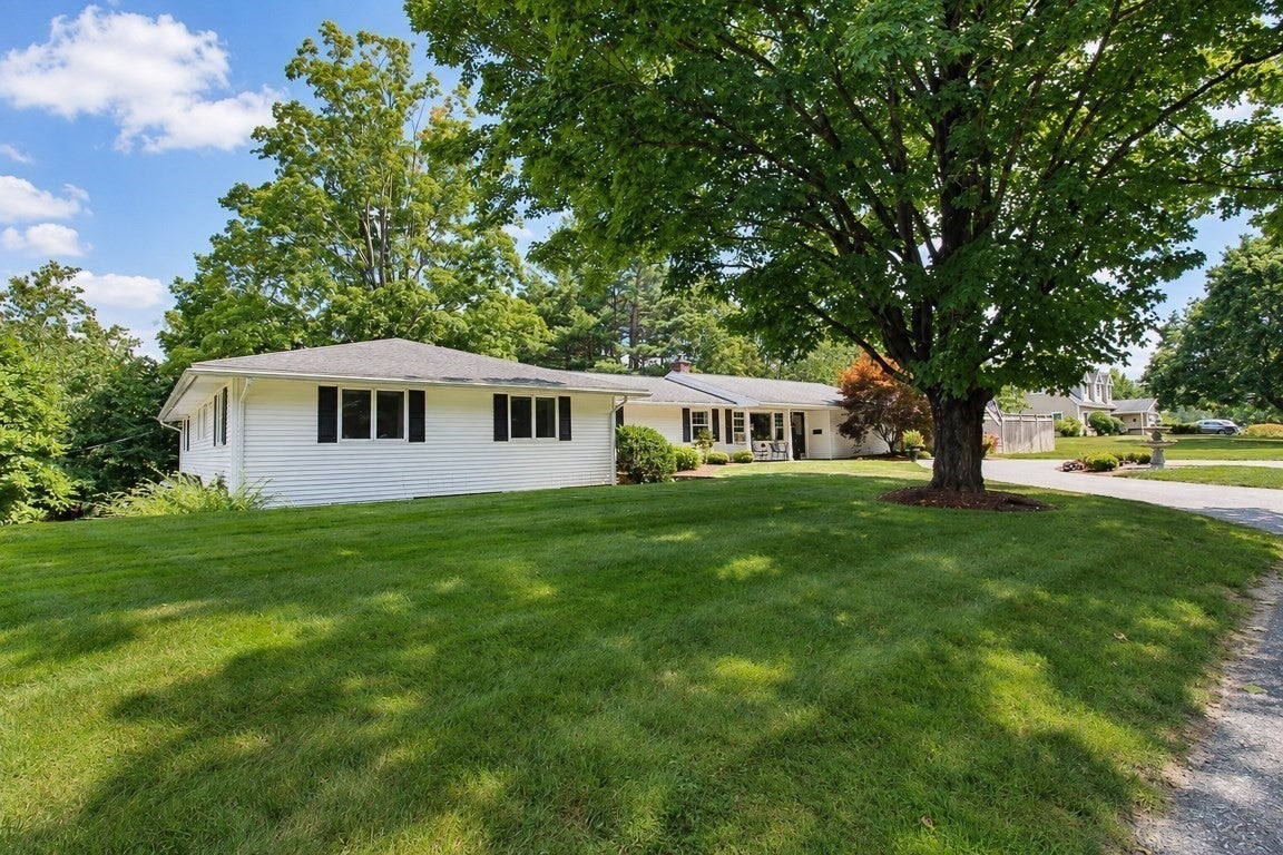 4 Temi Road, Chelmsford, MA, 4 Temi Road, Chelmsford, MA Photo #2