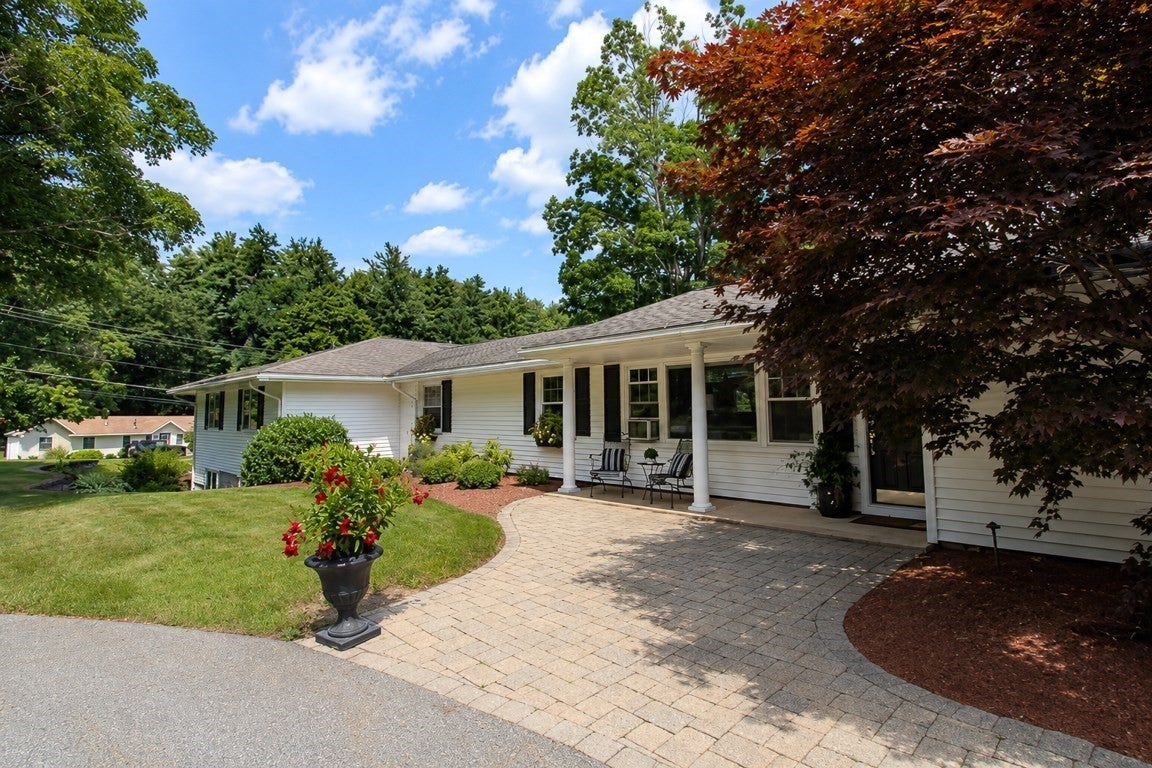 4 Temi Road, Chelmsford, MA, 4 Temi Road, Chelmsford, MA Photo #4