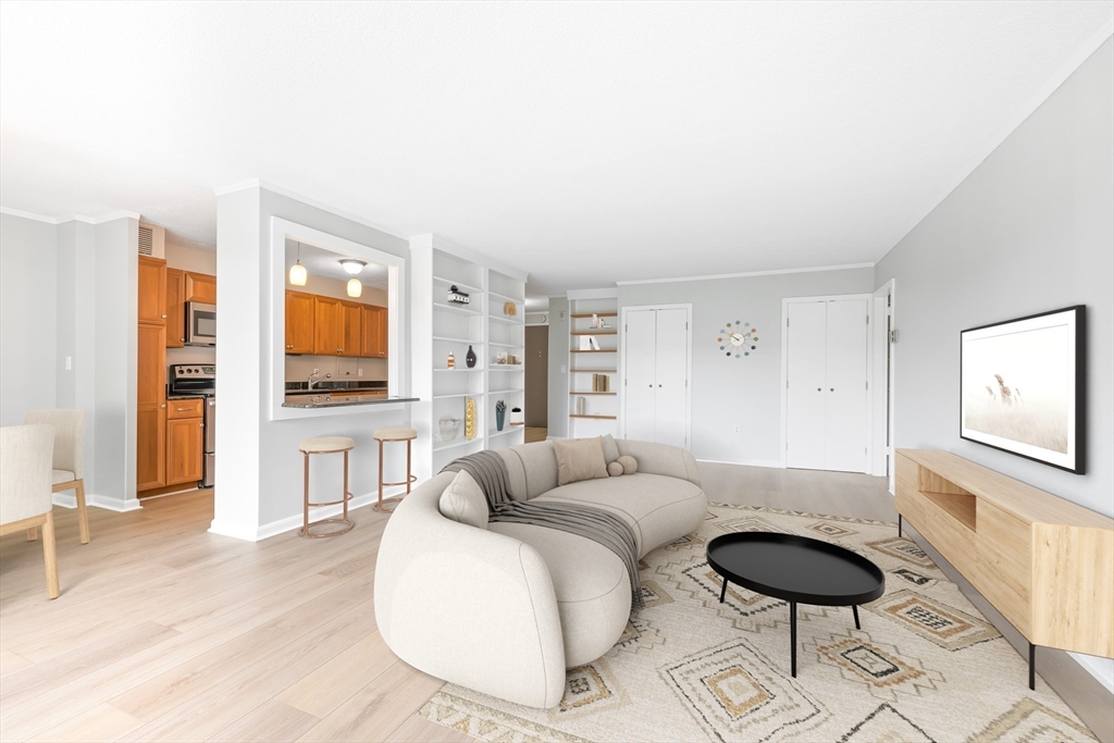 60 Longwood Ave 302