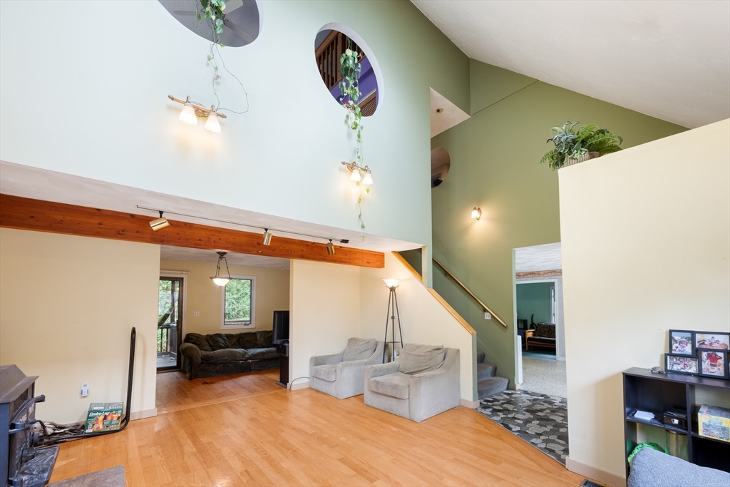 25 Fuller Ave