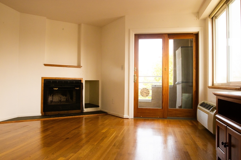 332 Franklin St Unit 501 501