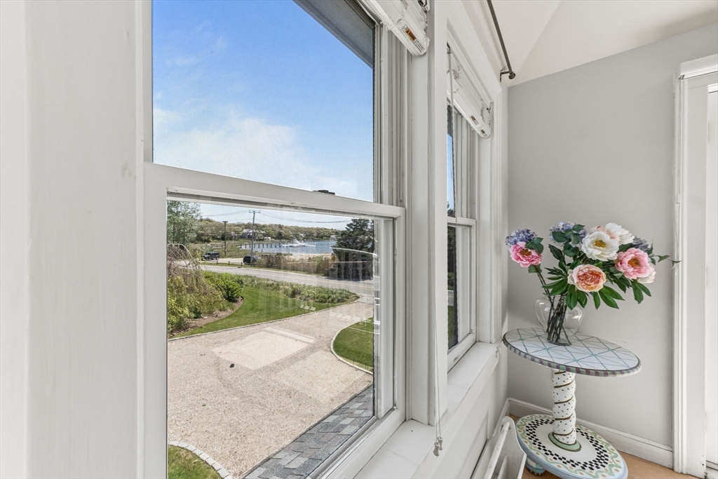 Barnstable, Massachusetts 02655, United States, 4 Bedrooms Bedrooms, ,4 BathroomsBathrooms,Residential,Pending,133979