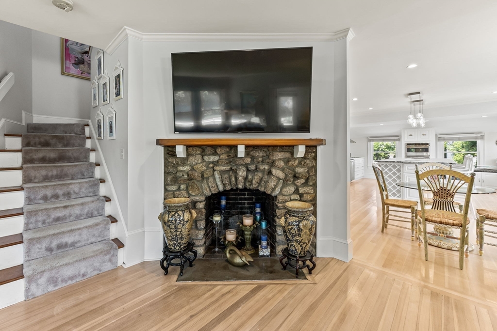 Barnstable, Massachusetts 02655, United States, 4 Bedrooms Bedrooms, ,4 BathroomsBathrooms,Residential,Pending,133979