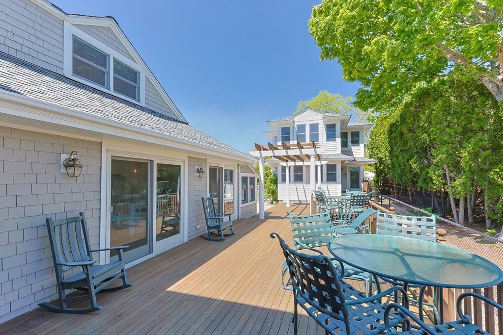 Barnstable, Massachusetts 02655, United States, 4 Bedrooms Bedrooms, ,4 BathroomsBathrooms,Residential,Pending,133979