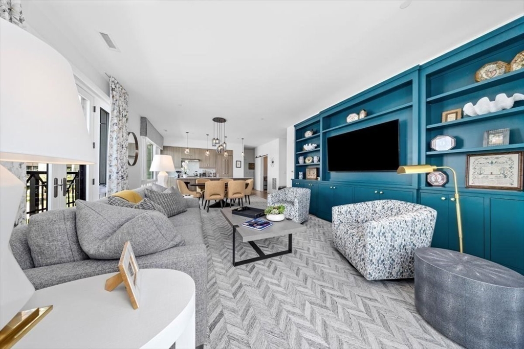 10 Shipyard Drive 312