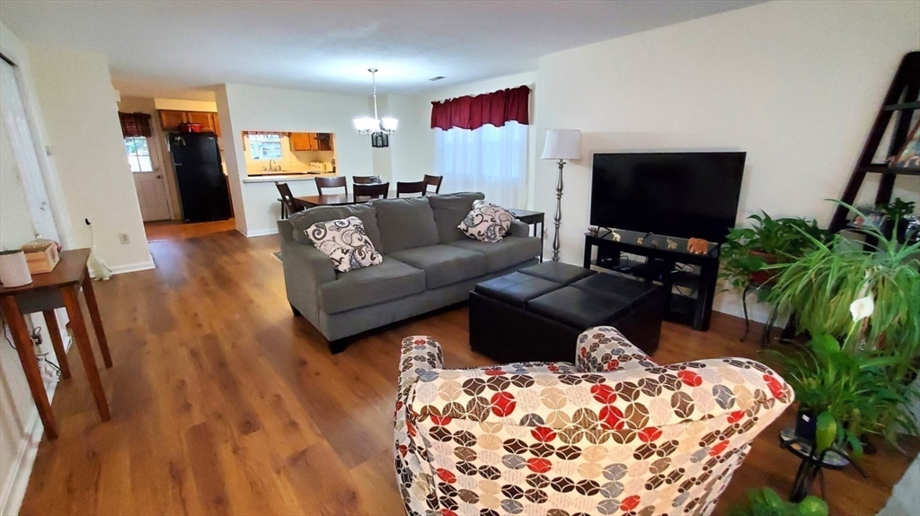 728 Auburn St F8