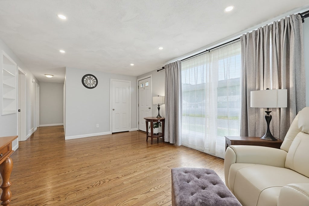 54 Crescent Ave.