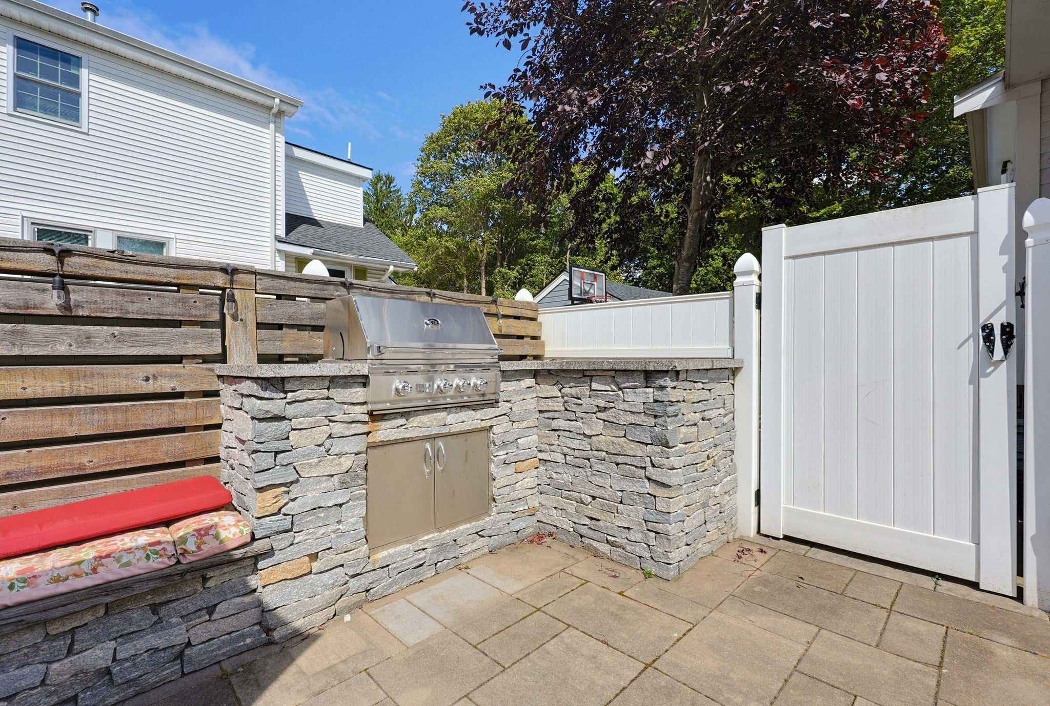 8 Woodland Pkwy, Randolph, MA, 8 Woodland Pkwy, Randolph, MA Photo #31