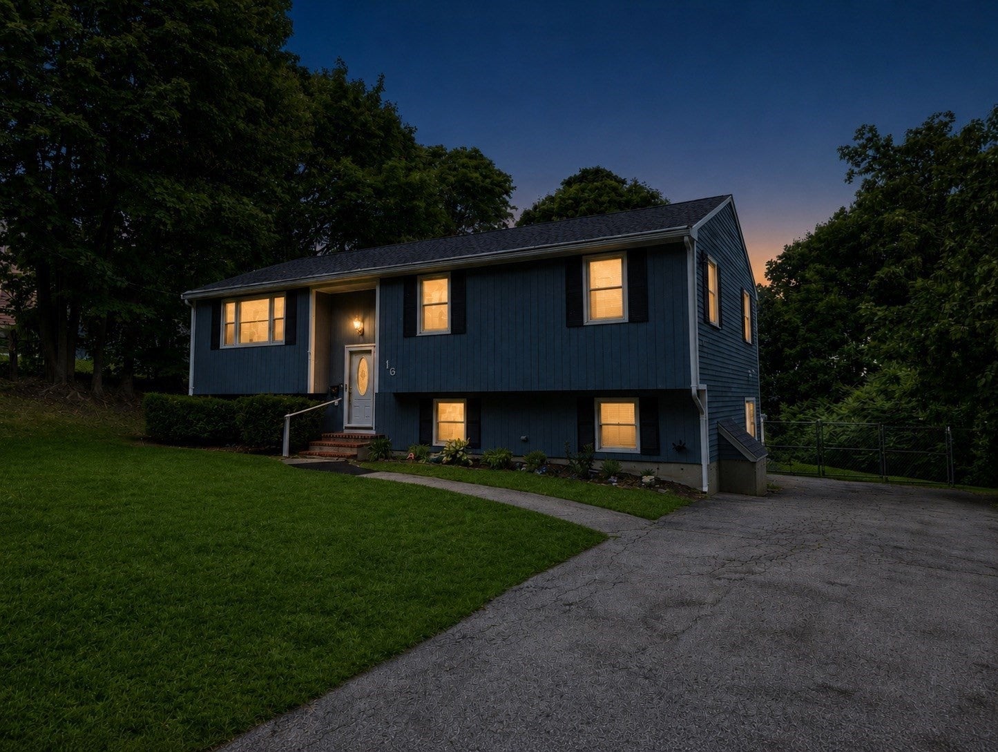 16 Andrew Avenue