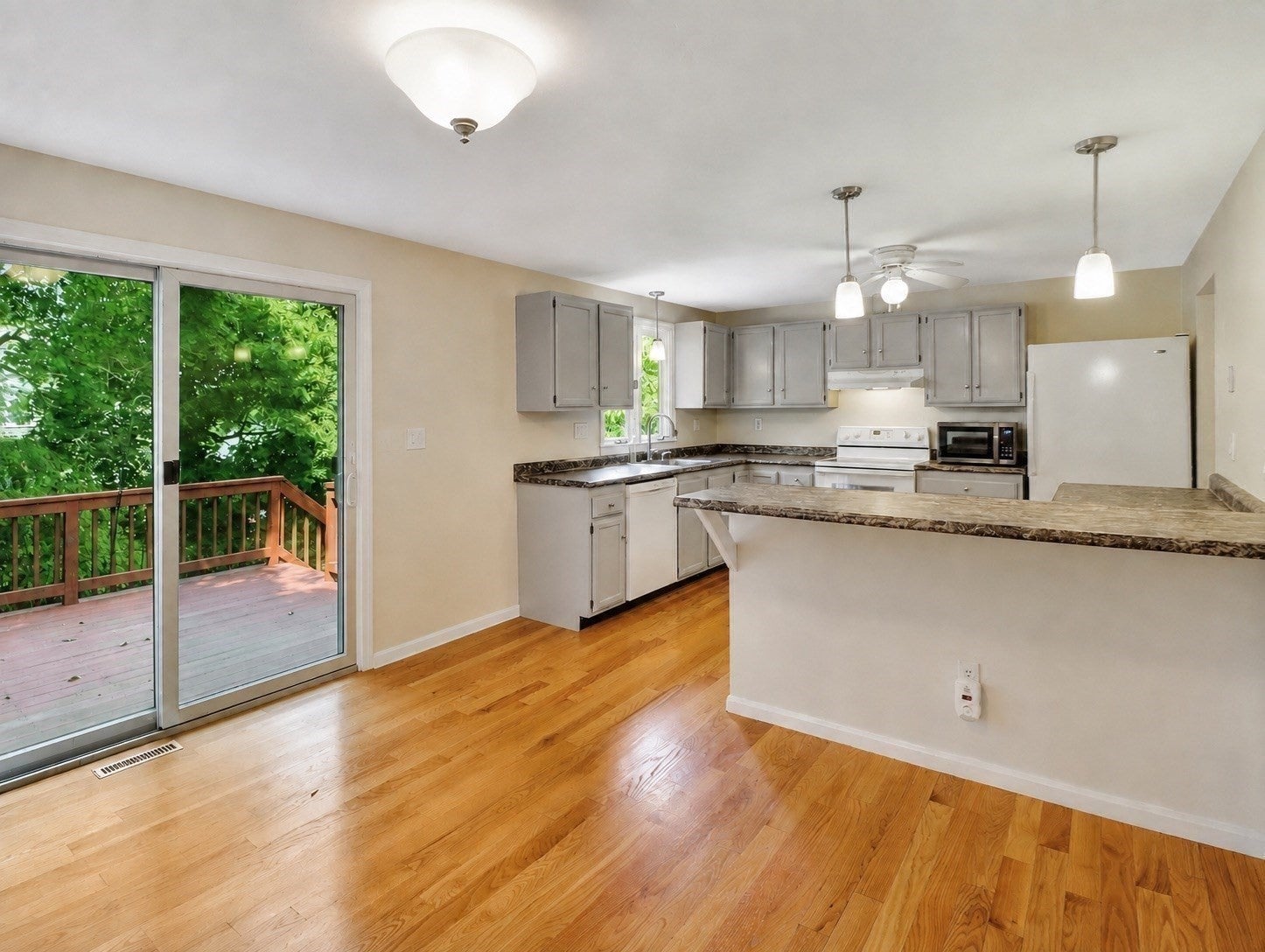 16 Andrew Avenue, Hull, MA Photo #12