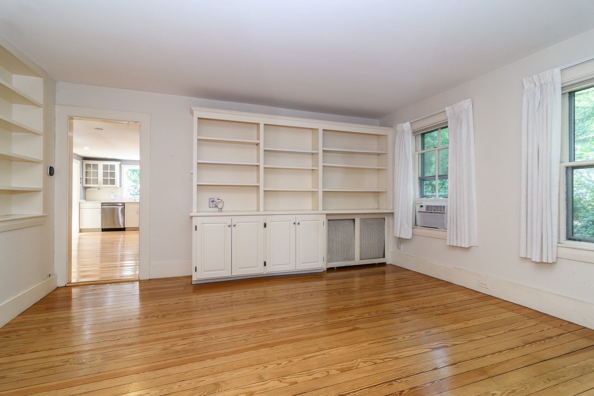 29 Cottage Street, Wellesley, MA Photo #7