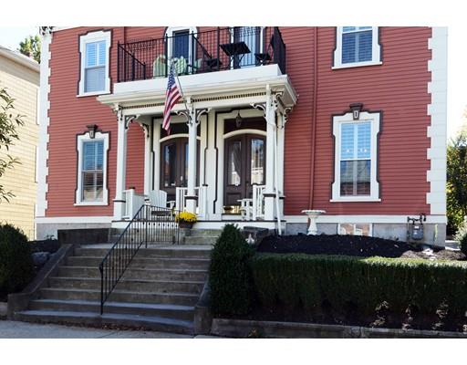901 E Broadway 1