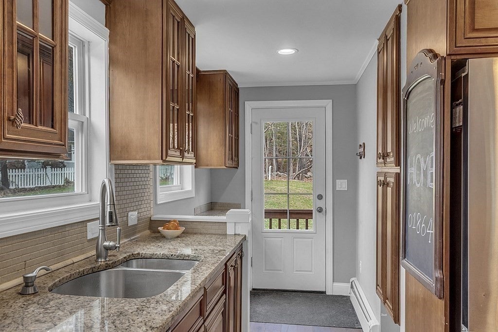 75 North Street, North Reading, MA Photo #12