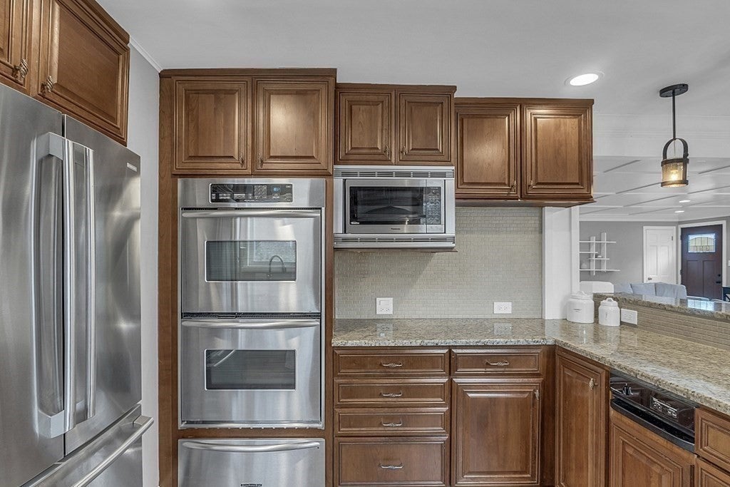 75 North Street, North Reading, MA Photo #13
