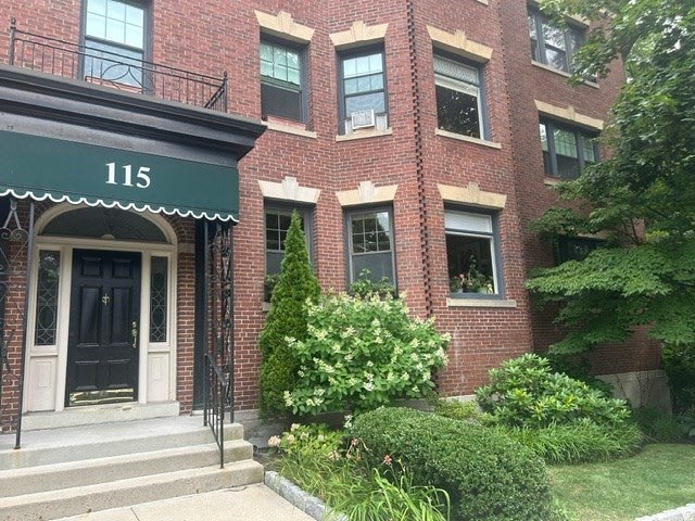 Photo of 115 Freeman St, Brookline, MA