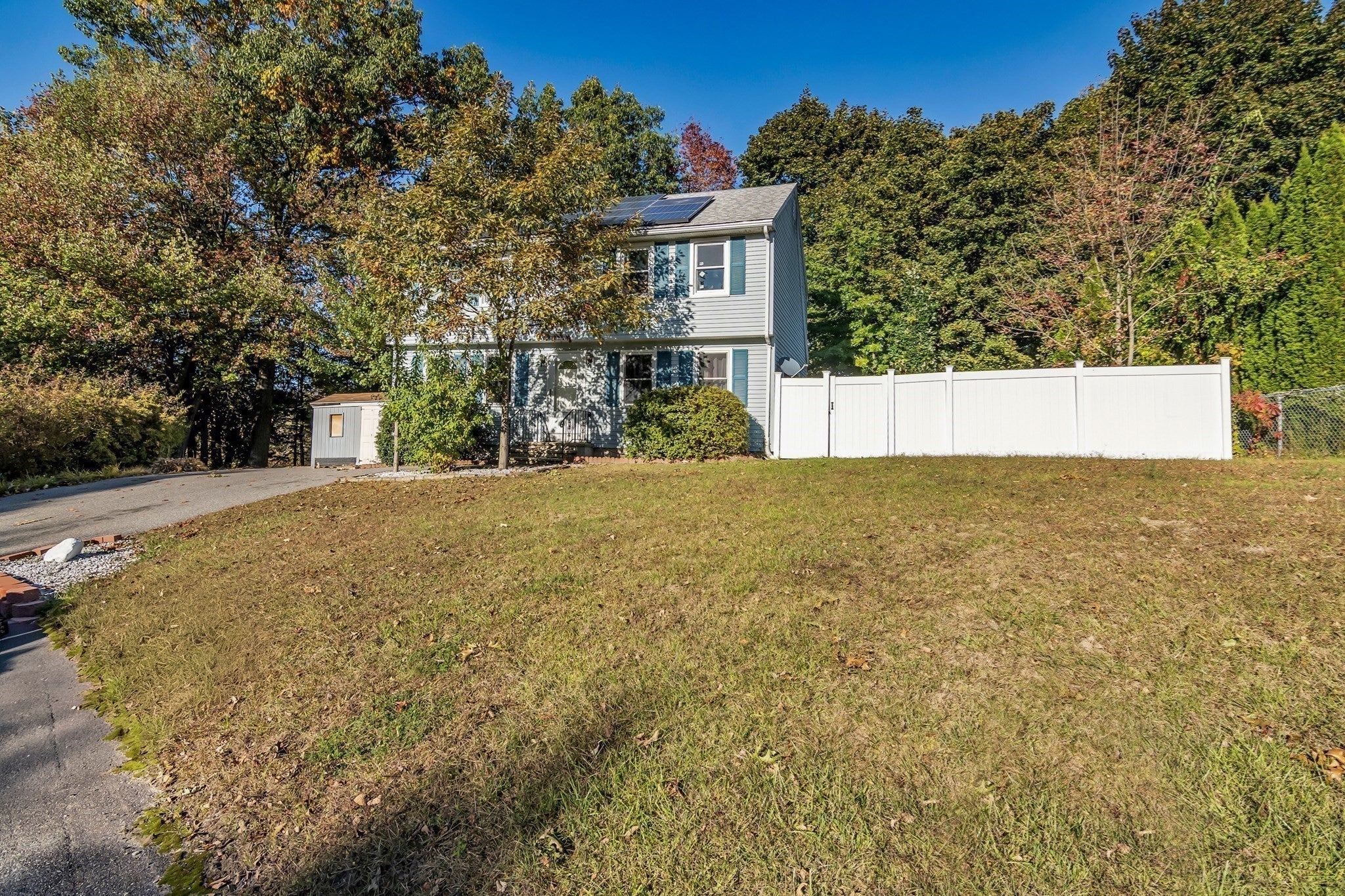7 Royal Dr, Methuen, MA, 7 Royal Dr, Methuen, MA Photo #37