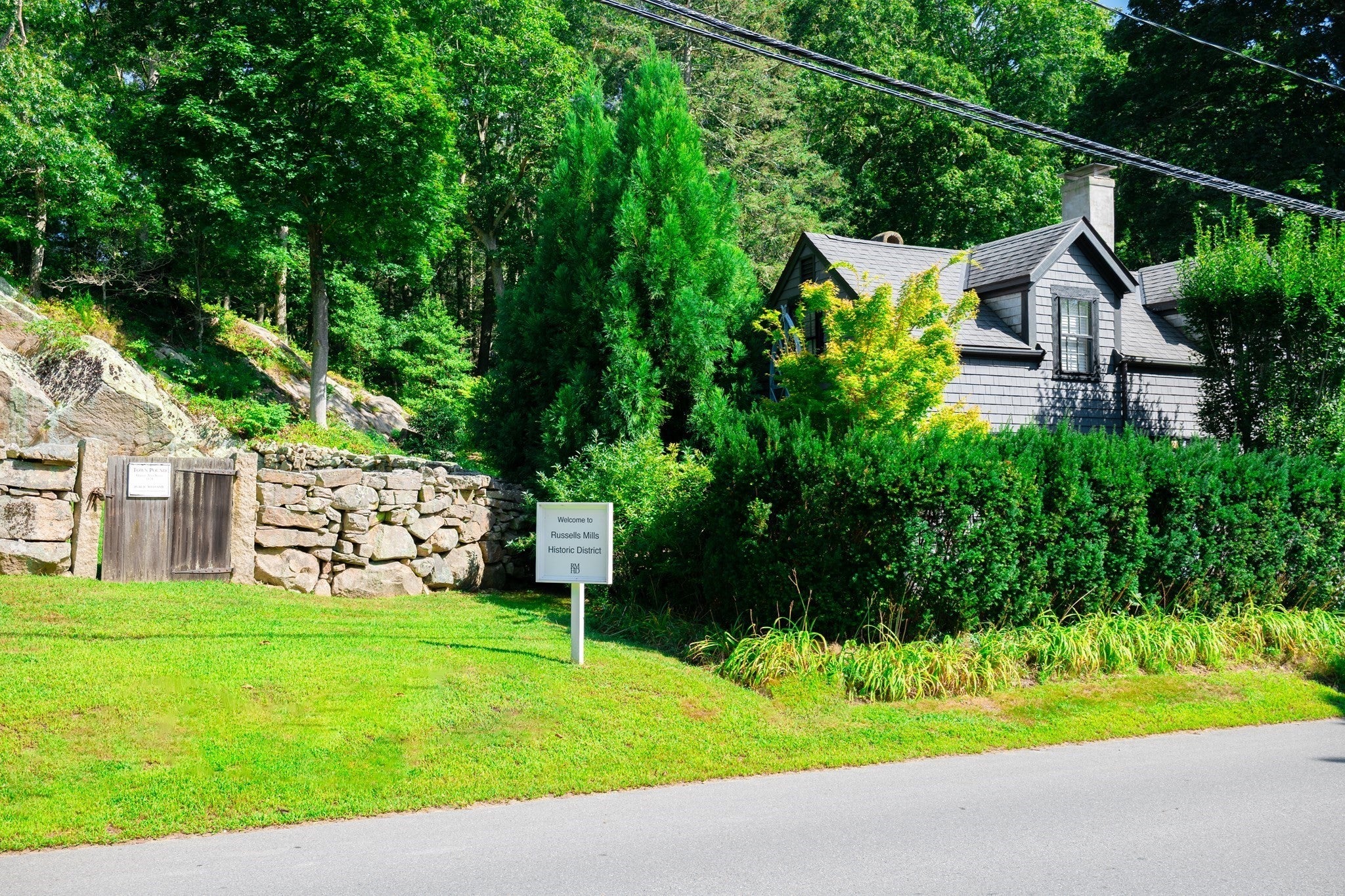 1150 Russells Mills Rd