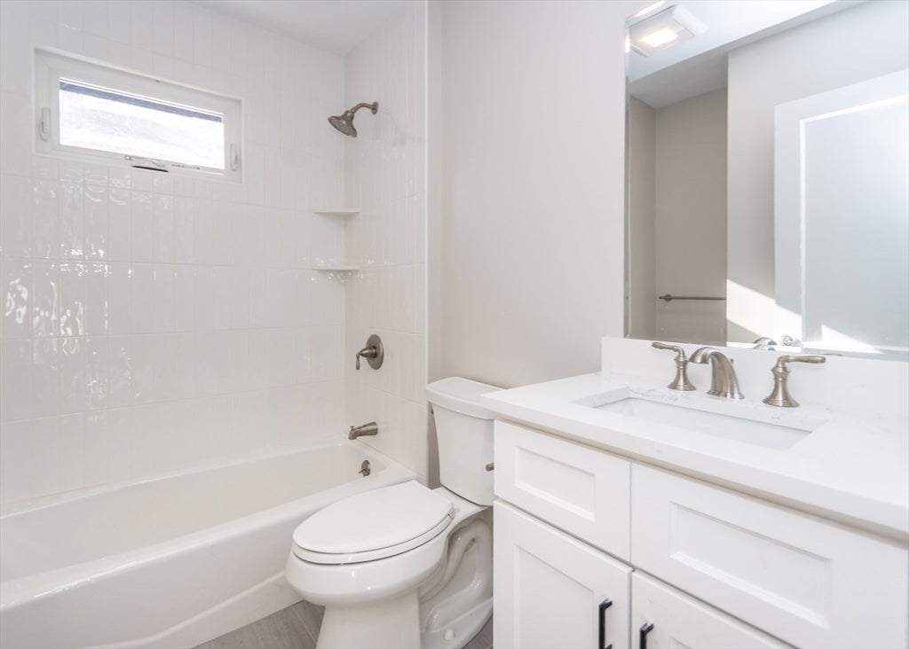 76 Barbara Road #1, Waltham, MA Photo #5