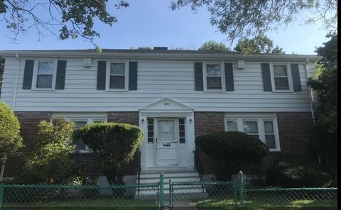 54 Meadowbanks R Boston MA 02126