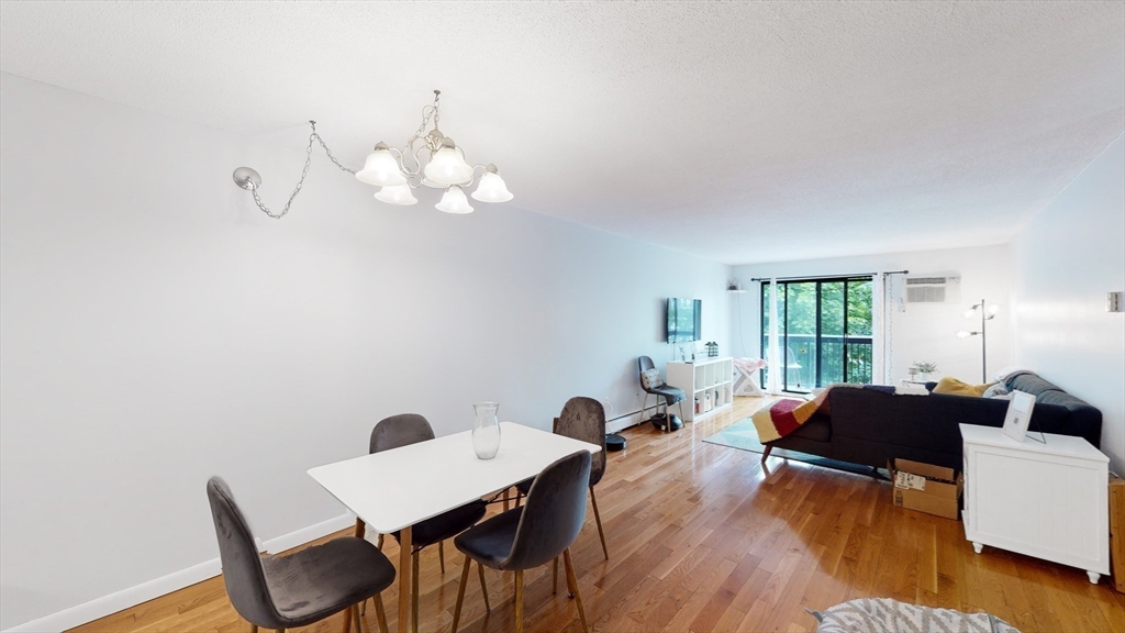 10 Williams St 26