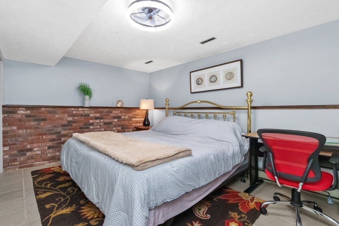 30 Lantern Ln, Randolph, MA, 30 Lantern Ln, Randolph, MA Photo #23