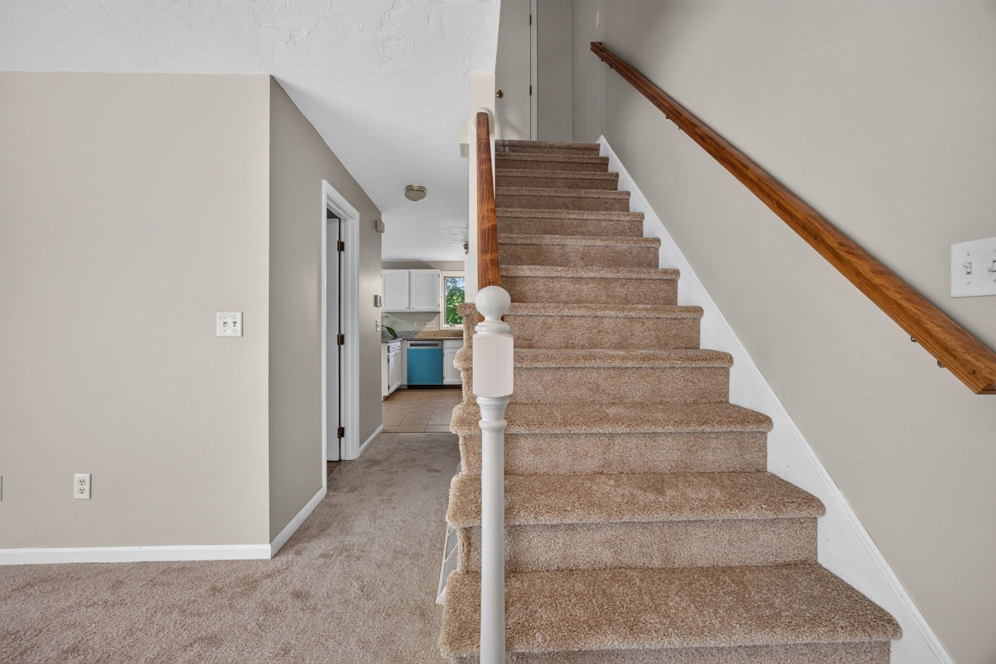 126 Orton Street Ext, Worcester, MA Photo #18