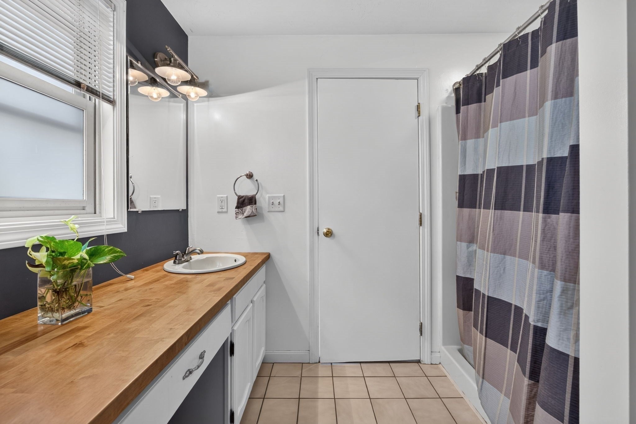 126 Orton Street Ext, Worcester, MA Photo #19