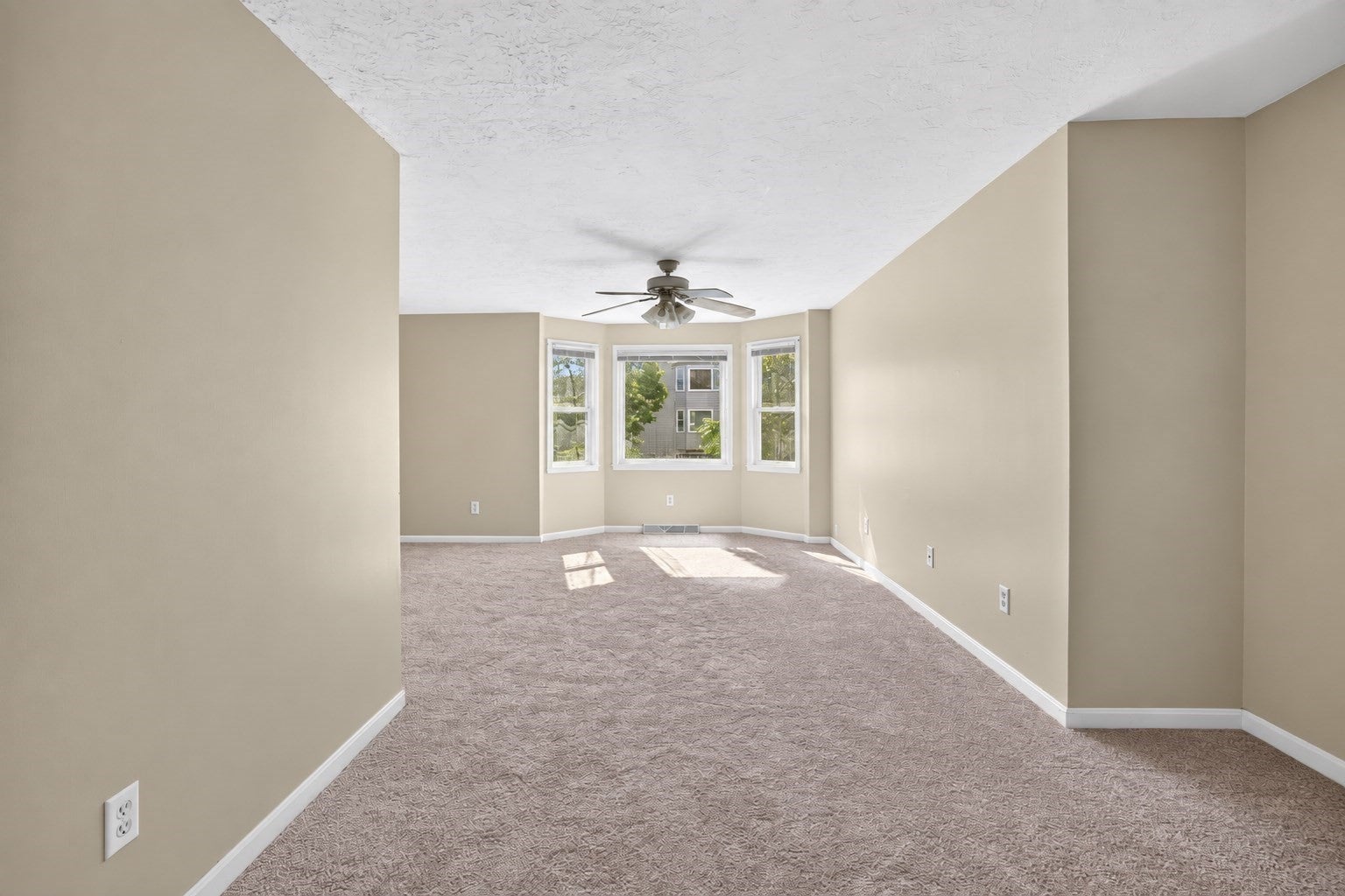 126 Orton Street Ext, Worcester, MA Photo #9