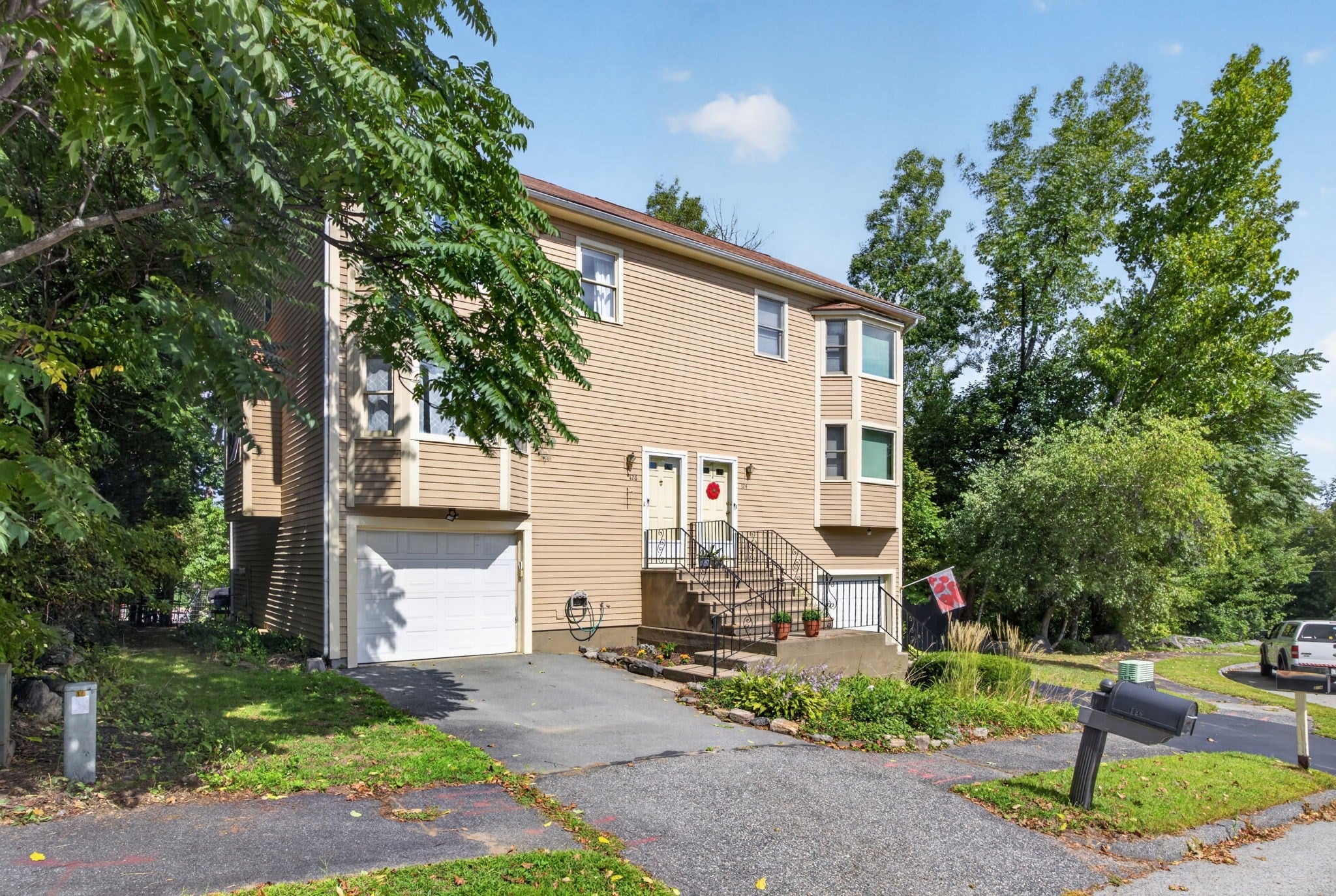 126 Orton Street Ext, Worcester, MA Photo #32