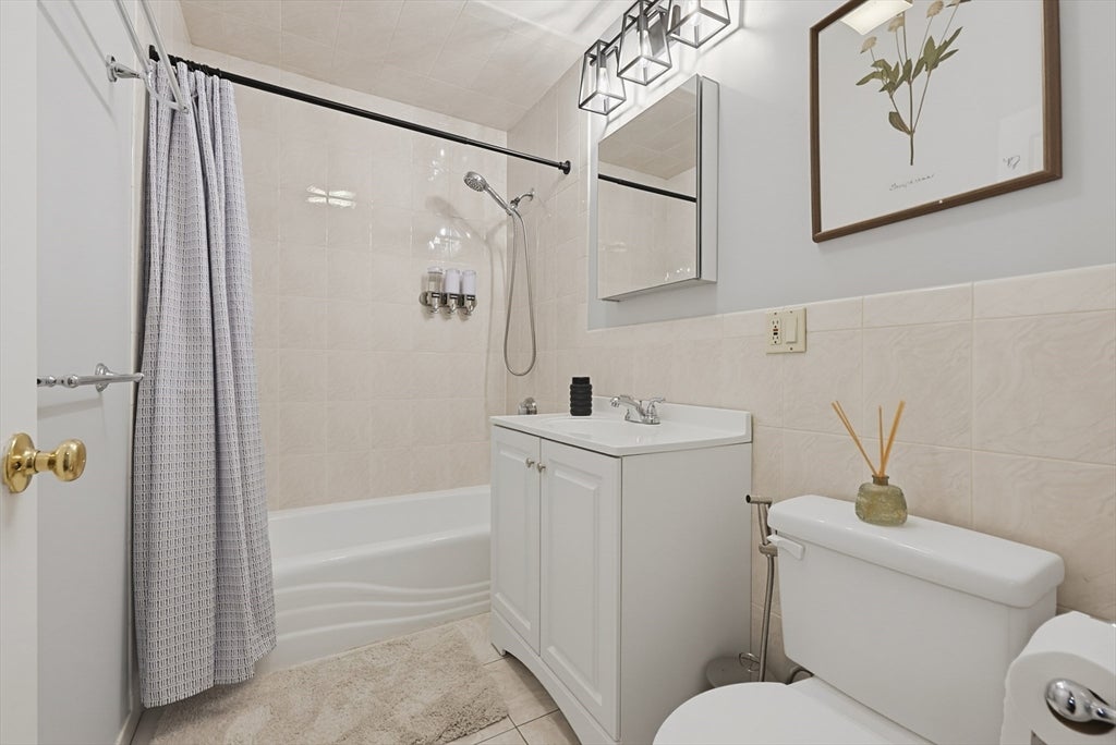 197 Lexington ST #1, Boston, MA Photo #3