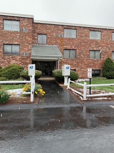 67 Milliken Ave 22B Franklin MA 02038