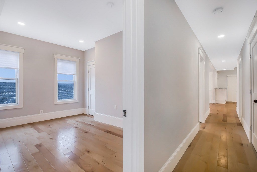9 Woodward Park St #1, Boston, MA Photo #11
