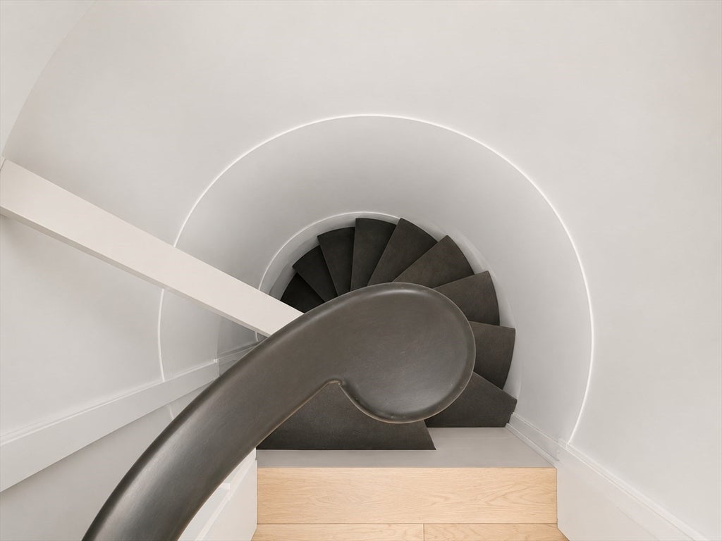 9 Woodward Park St #1, Boston, MA Photo #20